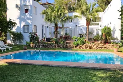 Superbe villa 5 chambres proche Puerto Banus!