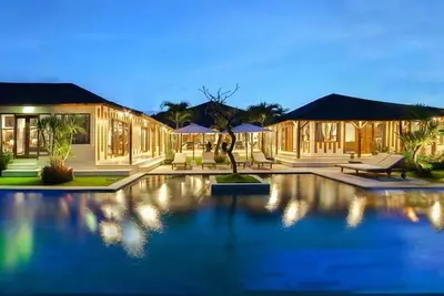 Image de Villa de luxe de style balinais de 3 chambres à coucher à Seminyak