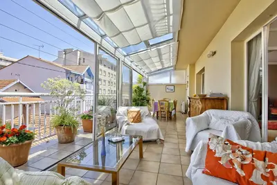 Image de Appartement T3 avec Garage, Balcon et Véranda – Centre d'Arcachon, à 300m de la Plage