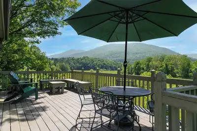 Image de Cottage avec vue niché dans la vallée de Battenkill