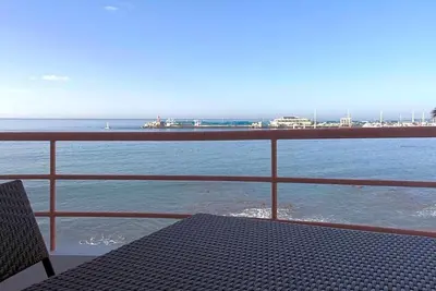 Image de Promenade Maritime Los Cristianos. Sur la mer