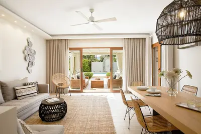 Image de Offre de 20% pour septembre. Villa Anna 4 chambres avec piscine privée et jacuzzi