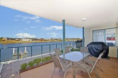 Image de Dolphins 2, 7 Commodore Crescent,