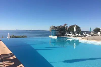 Image de Très bel appartement moderne, 3 chambres, piscine, accès direct plage à 100m