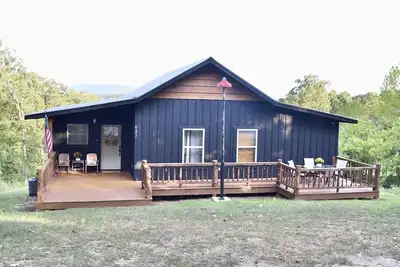 La cabine Pine-cône a une vue imprenable et est une nouvelle cabine avec de nombreux extras
