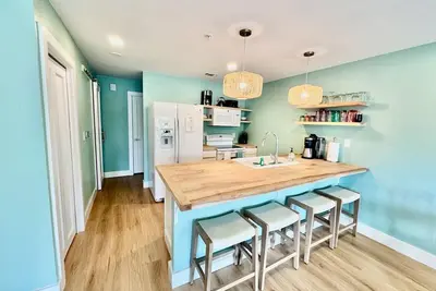 Image de The Riviera- 2br / 2ba Condo- Great River Access To The Guadalupe River