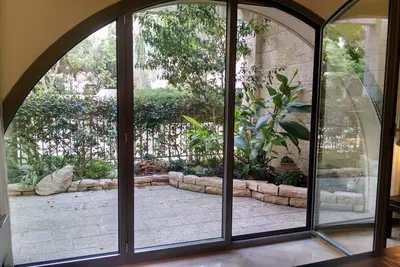 Image de David Résidence Citadelle, appartement avec jardin, très bien situé!