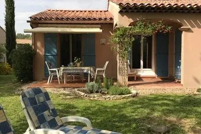 Image de Charmante maison dans résidence privée, avec piscine à partager, Golf du Luberon