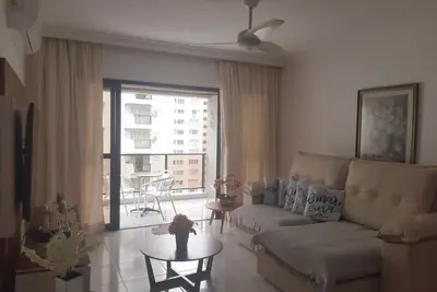 Image de Confortable, climatisé et tv dans les 3 chambres. et salon, Net, Wifi, 2 Gar. , 200 mts de la mer