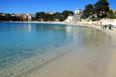Image de Bandol appart 6 pers 2 ch + 1 esp nuit jardin parking clim wifi prox 500m\/plage