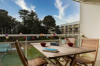 Carnac Plage: Grand 3p avec Loggia, Wifi, Parking, proche commerces et plage
