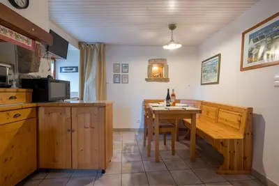 Image de Maison Charmante à Crac'h - 3 Pièces - 4 Pers - Wifi - Proche Plages