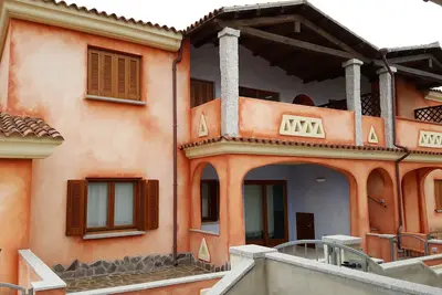 Image de S. Teodoro M. Petrosu Grand 4 Pieces Rez De Chaussee Avec Jardin
