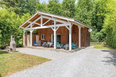 Image de Chalet bois, au coeur du bassin d'Arcachon, à Biganos.