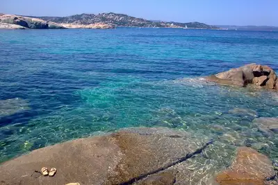 Paradis entre mer et rochers