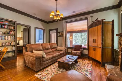 Image de Ramona Cottage in Cascade et proche de toutes les attractions