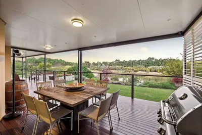 Image de Charlie Bravo Chalet Escape to the Golden Triangle