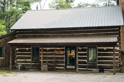 Image de Rustique, charmante retraite du nord du Michigan sur Pioneer Pointe