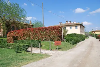 Image de Appartement dans une maison de vacances avec Wifi, piscine, vue panoramique, près de San Gimignano