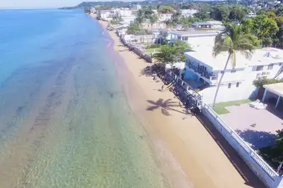 Image de ★ 6e et 7e nuits gratuites ★ Front de mer / Grande plongée en apnée dans la cour / Promenade aux bars de plage.
