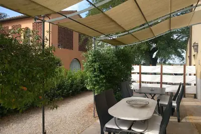 Image de Appartement dans une maison de vacances avec Wifi, piscine, vue panoramique, près de San Gimignano