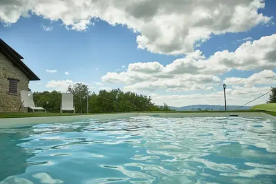 Belle maison de vacances privée avec Wifi, climatisation, piscine privée, sauna, Tv, patio
