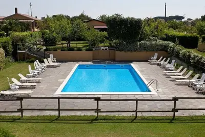 Image de Casa Milla 1 en Toscane avec piscine, wi-fi, parking: campagne verdoyante près de la mer