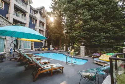 Image de Studio insolite pour animaux de compagnie | Accès gratuit à la navette de ski, au bain à remous et au sauna