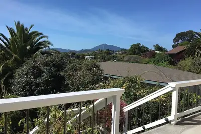 Image de Spacieux 2 + Bdrm, 2 Ba Accueil avec vue imprenable