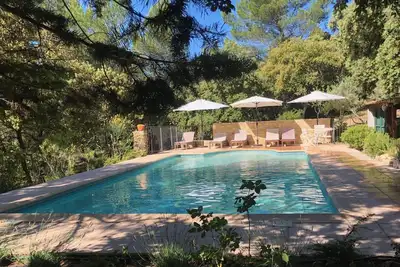 Image de House in the Luberon, Provence, hiking, pool, views and privacy; near golf
