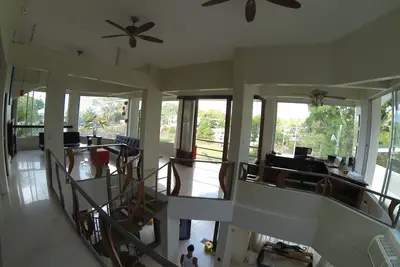 Image de Nouvelle maison moderne à Manuel Antonio Central