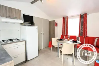 Image de Mobil Home Authentique 3 Pièces 4\/5 Personnes + Tv