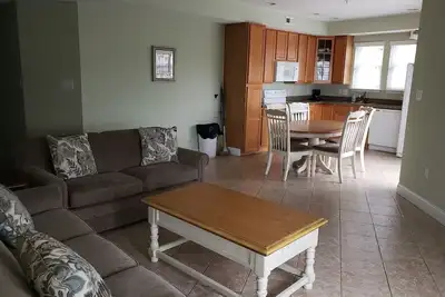 Image de Animal Familier - Condo confortable de 3 chambres / 2 salles de bain ~ Emplacement sur la plage et la promenade