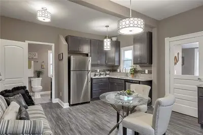 Image de ☆ Nouvelle rénovation ☆ Carondelet Park ☆ Holly Hills ☆ Yard