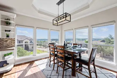 Image de Lake View-Great Lake Access dans le parc du quartier!