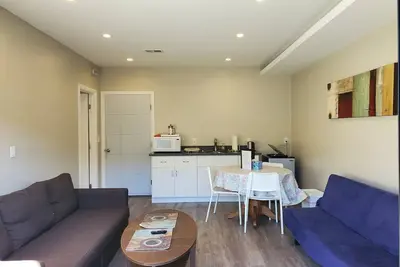 Image de Spacieuse, nouvelle maison privée du sud de San Francisco