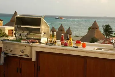 Image de El Taj Beachside - Penthouse 2/2 Jacuzzi Bbq Beach Club Promo # 315