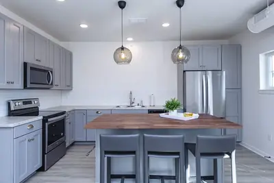 Près de Mayo, Bright and Beautiful 2 Bd / 2Ba