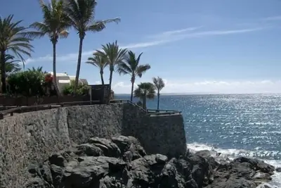Image de Villa sur affleurement rocheux, vue panoramique à 180 degrés, à 1 minute à pied de 2 plages