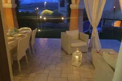 Image de Offres De DERNIÈRE Minute Juillet - Septembre Appartement avec jardin à Cannigione