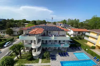 Image de Appartement de vacances avec climatisation et avec piscine commune