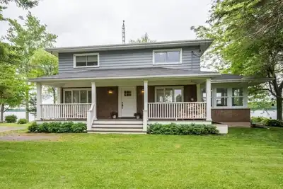 Image de Bord de l'eau récemment rénové: The Glenora House