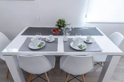 Image de Apartement moderne et élégant dans le centre historique à quelques pas des Arena