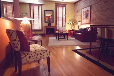 Image de Magnifique loft historique du centre-ville de Coopersville, Mi