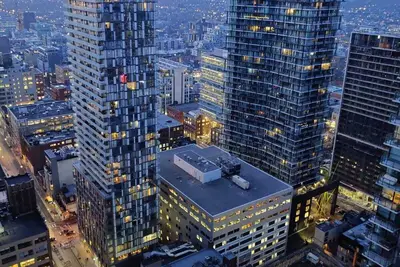 Image de Luxe 1 Chambre Condo Divertissement \/ Financial District Downtown Toronto