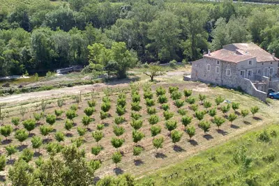 Image de Gîte La Tour en bordure rivière