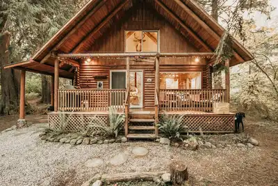 Image de Baker Rim Cabin 17 - Une cabane familiale rustique avec des caractéristiques modernes