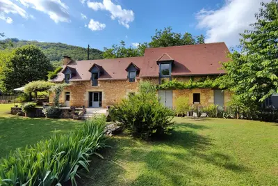 Image de Gîte de charme avec piscine chauffée