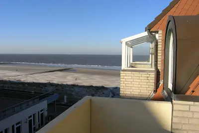 Image de Appartement sur la plage avec vue sur la mer pour jusqu'à 4 personnes