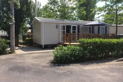 Image de Mobile Home 3 Chambres Premium Moderne à La Carabasse avec Air conditionné et Tv
